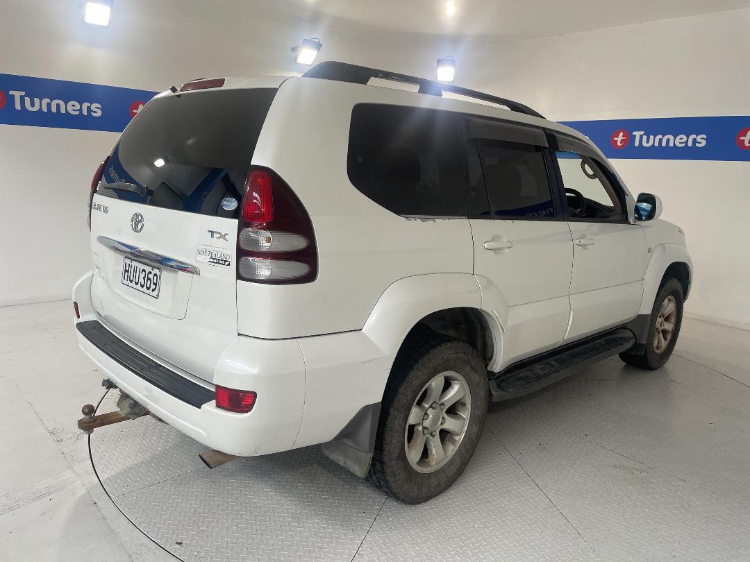 Photo '7' of Toyota Landcruiser Prado Photo '7' of Toyota Landcruiser Prado