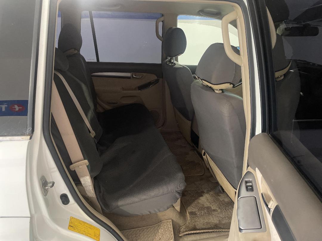 Photo '20' of Toyota Landcruiser Prado Photo '20' of Toyota Landcruiser Prado