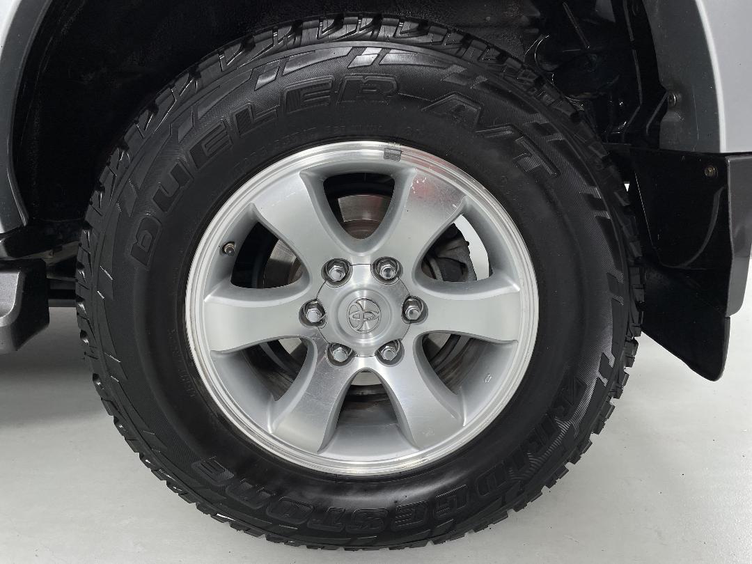 Photo '11' of Toyota Landcruiser Prado