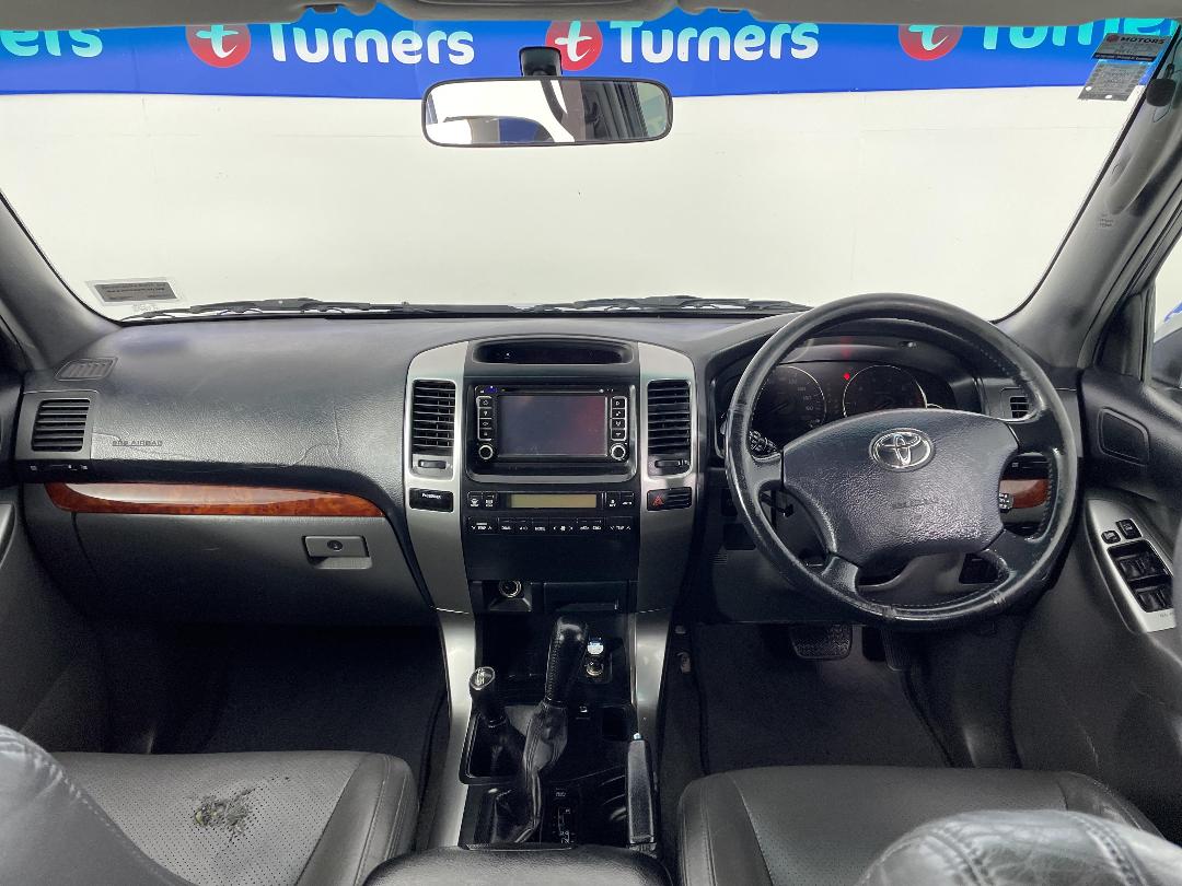 Photo '17' of Toyota Landcruiser Prado