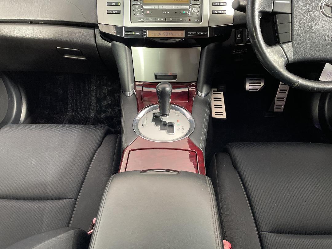 Photo '18' of Toyota Markx Photo '18' of Toyota Markx