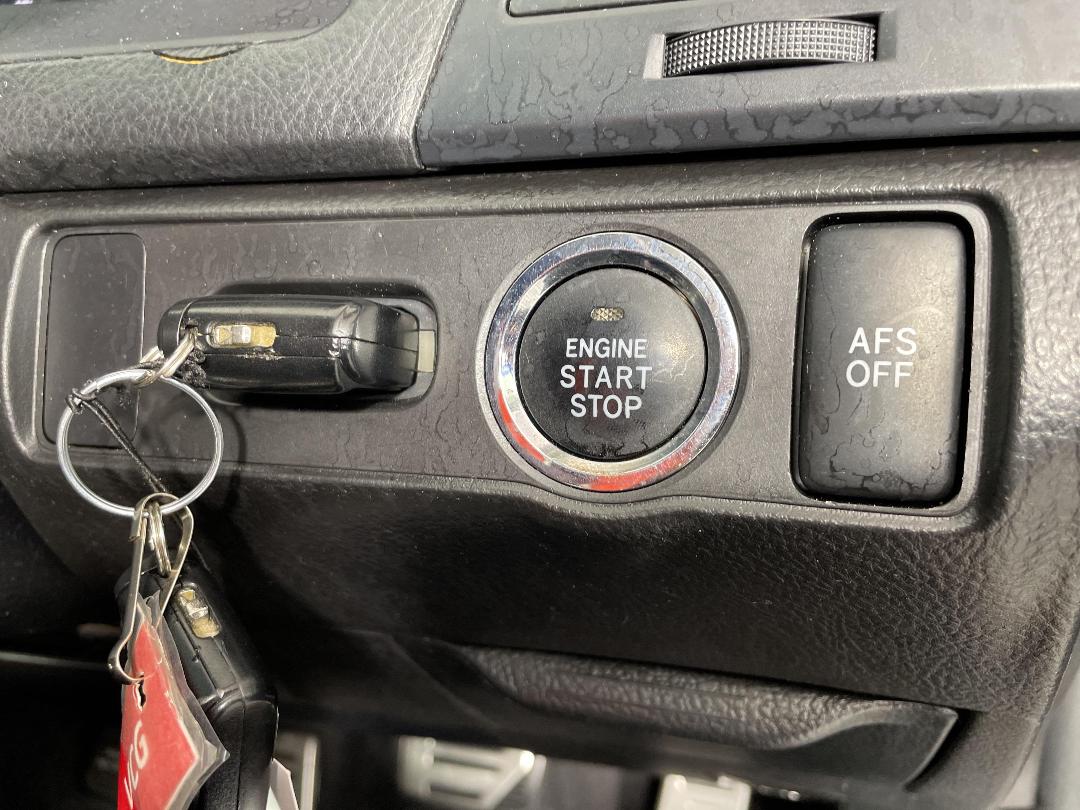 Photo '33' of Toyota Markx Photo '33' of Toyota Markx