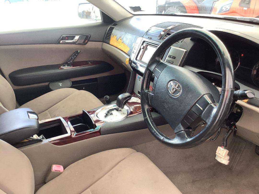 Photo '10' of Toyota Markx 250G