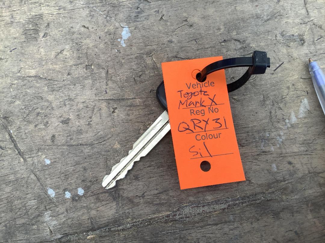 Photo '22' of Toyota Markx 250G