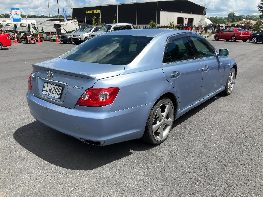 Photo '4' of Toyota Markx 250G