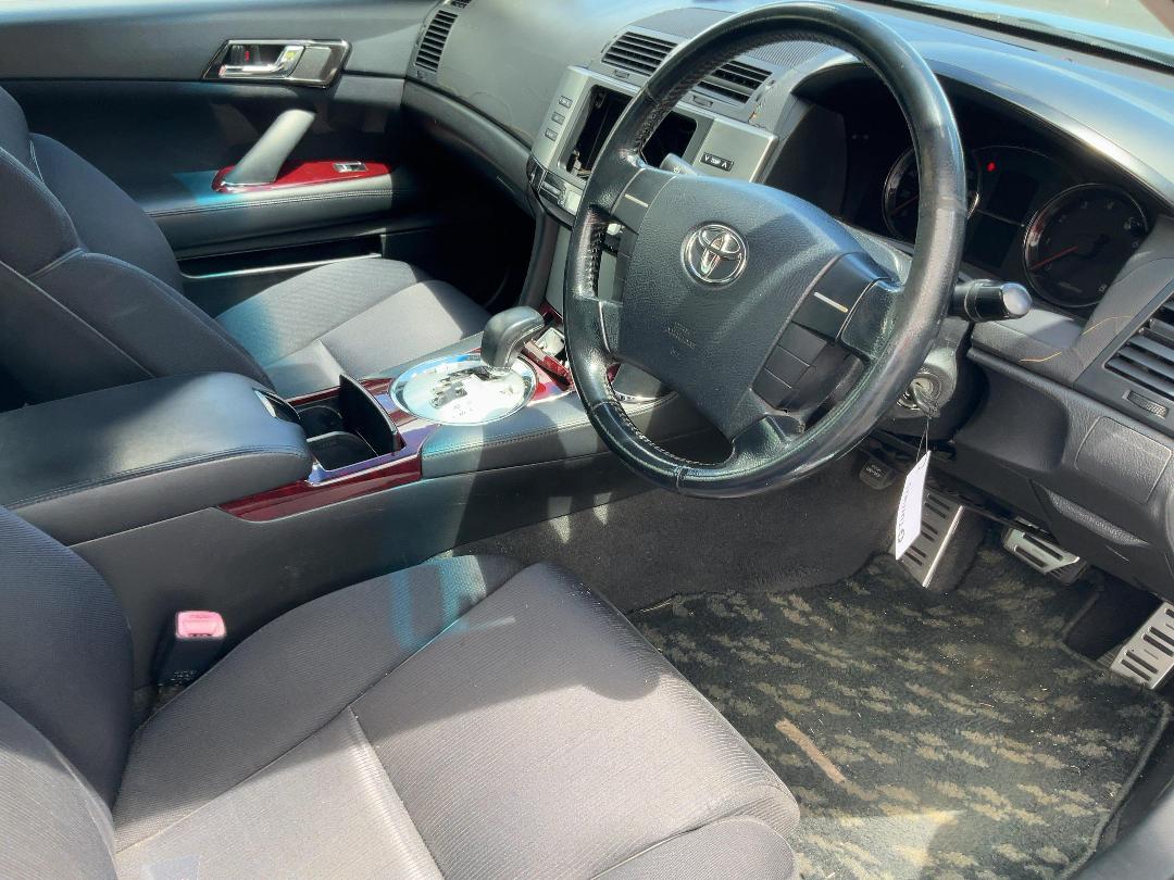 Photo '14' of Toyota Markx 250G