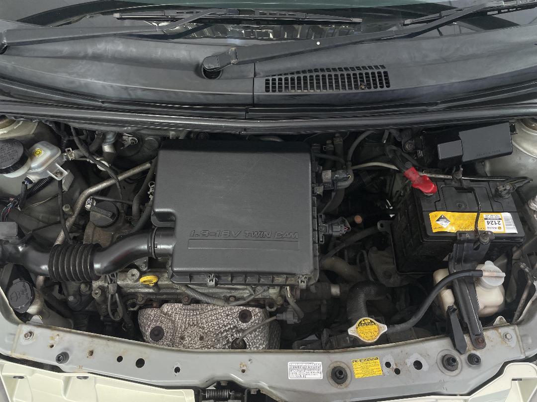 Photo '13' of Toyota Passo