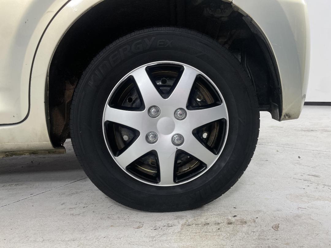 Photo '11' of Toyota Passo