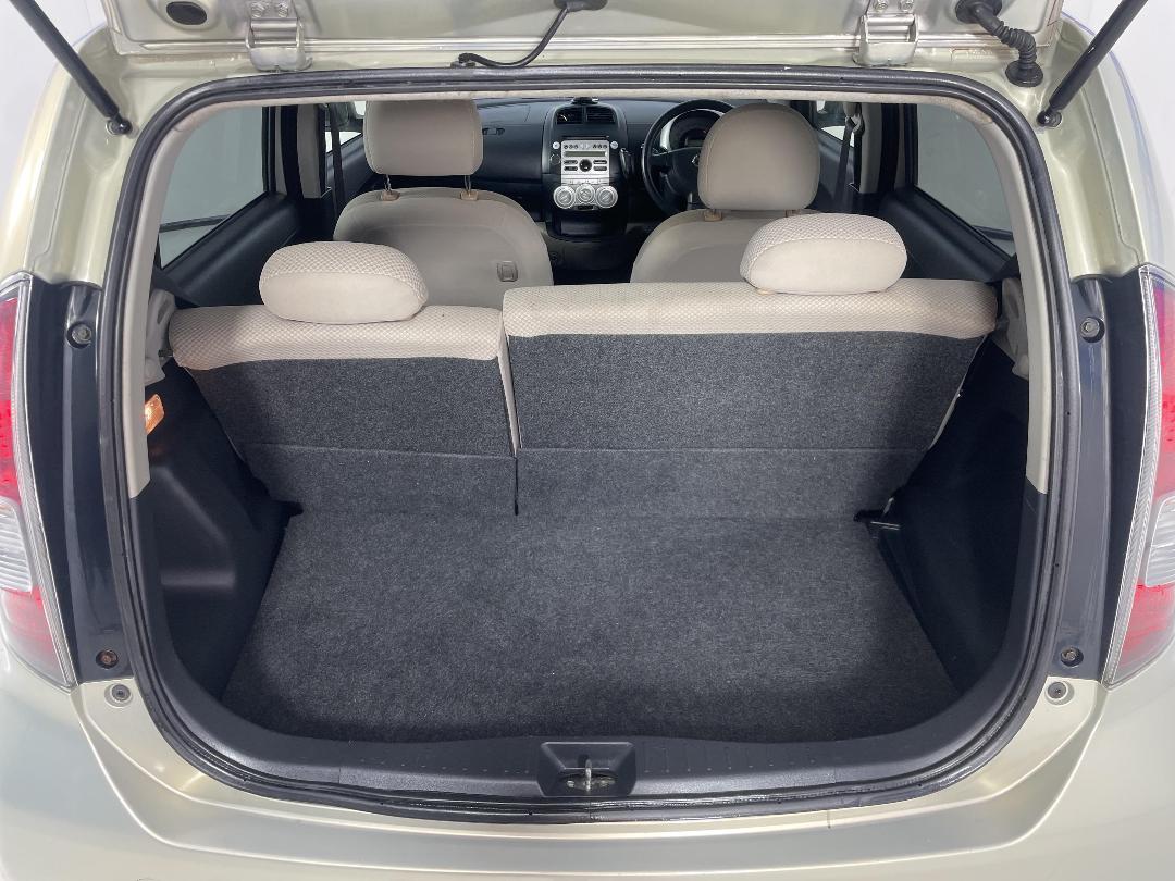 Photo '14' of Toyota Passo