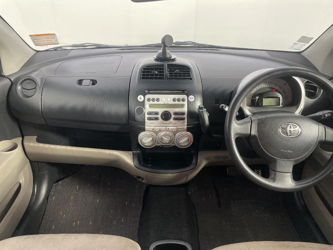 Photo '17' of Toyota Passo