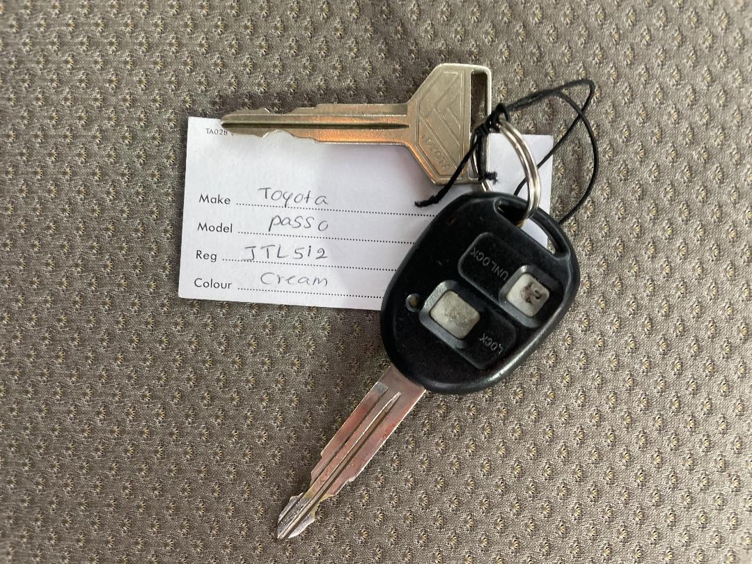 Photo '22' of Toyota Passo