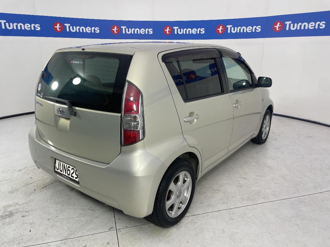 Photo '7' of Toyota Passo