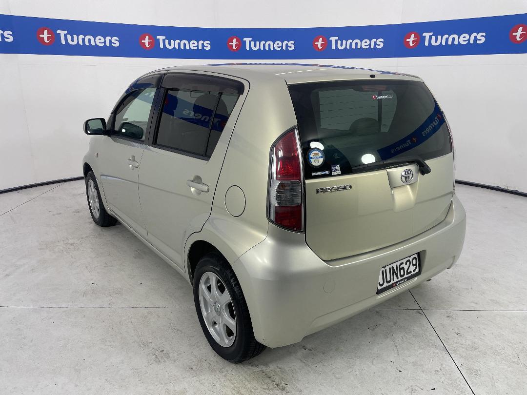 Photo '5' of Toyota Passo