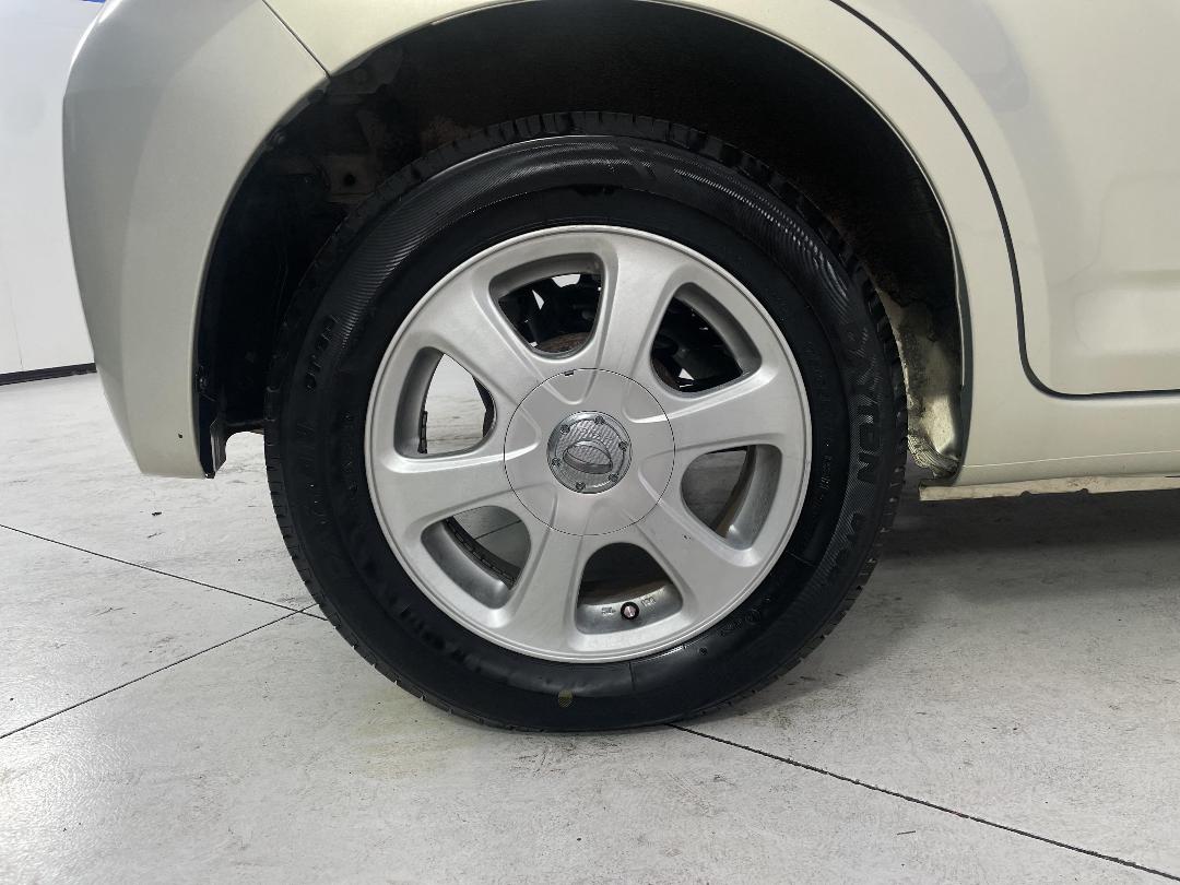 Photo '12' of Toyota Passo