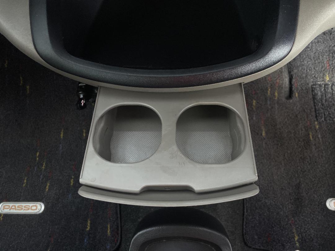 Photo '23' of Toyota Passo