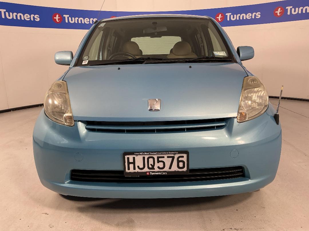 Photo '2' of Toyota Passo