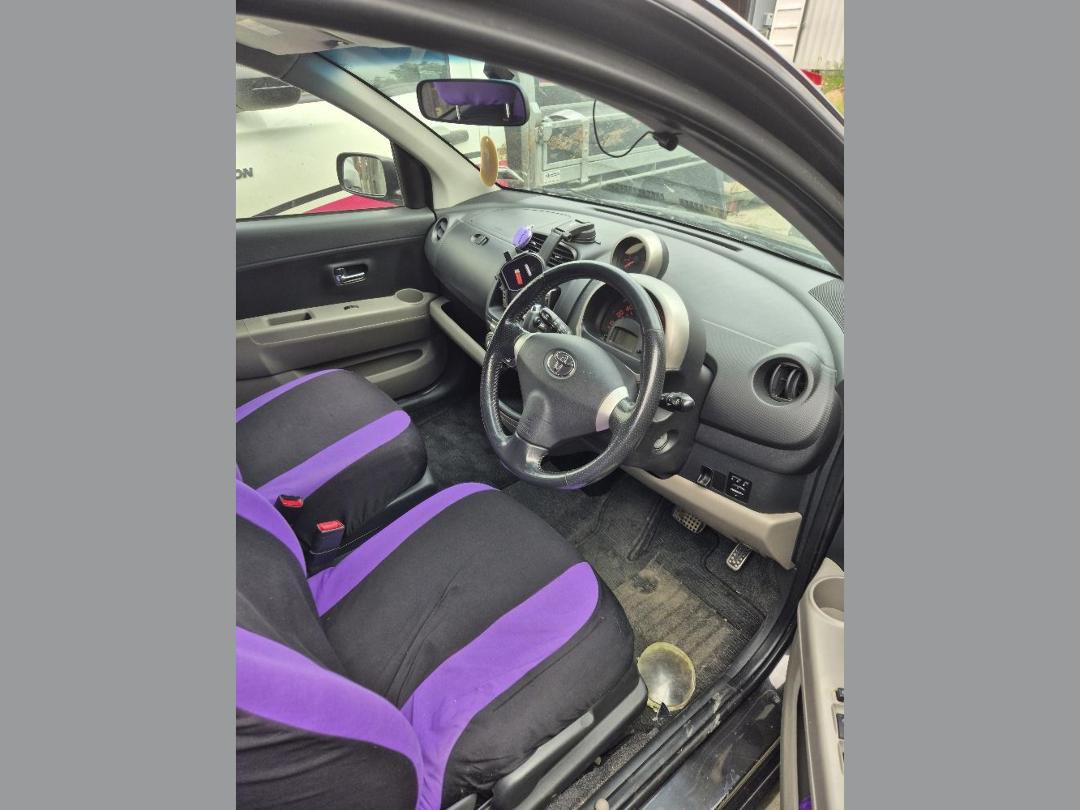 Photo '4' of Toyota Passo