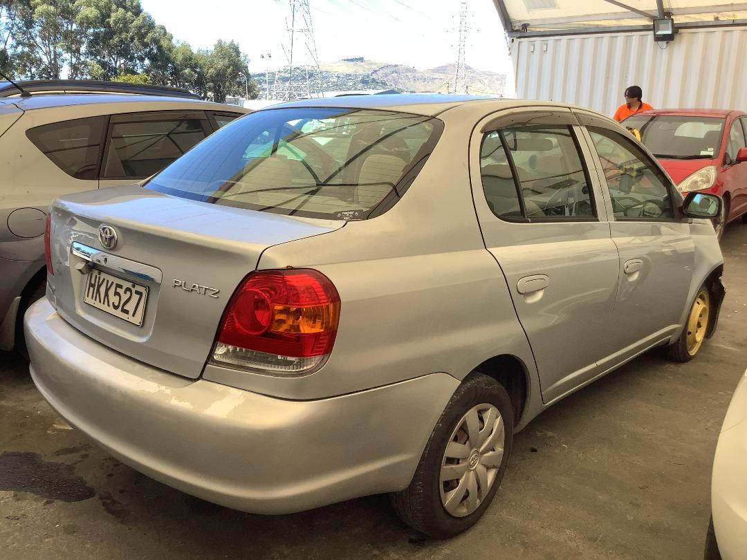 Photo '4' of Toyota Platz 1.5L Photo '4' of Toyota Platz 1.5L