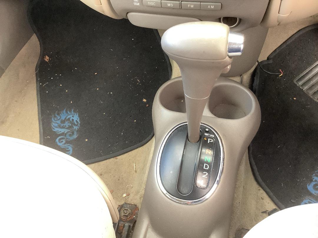 Photo '14' of Toyota Platz 1.5L Photo '14' of Toyota Platz 1.5L