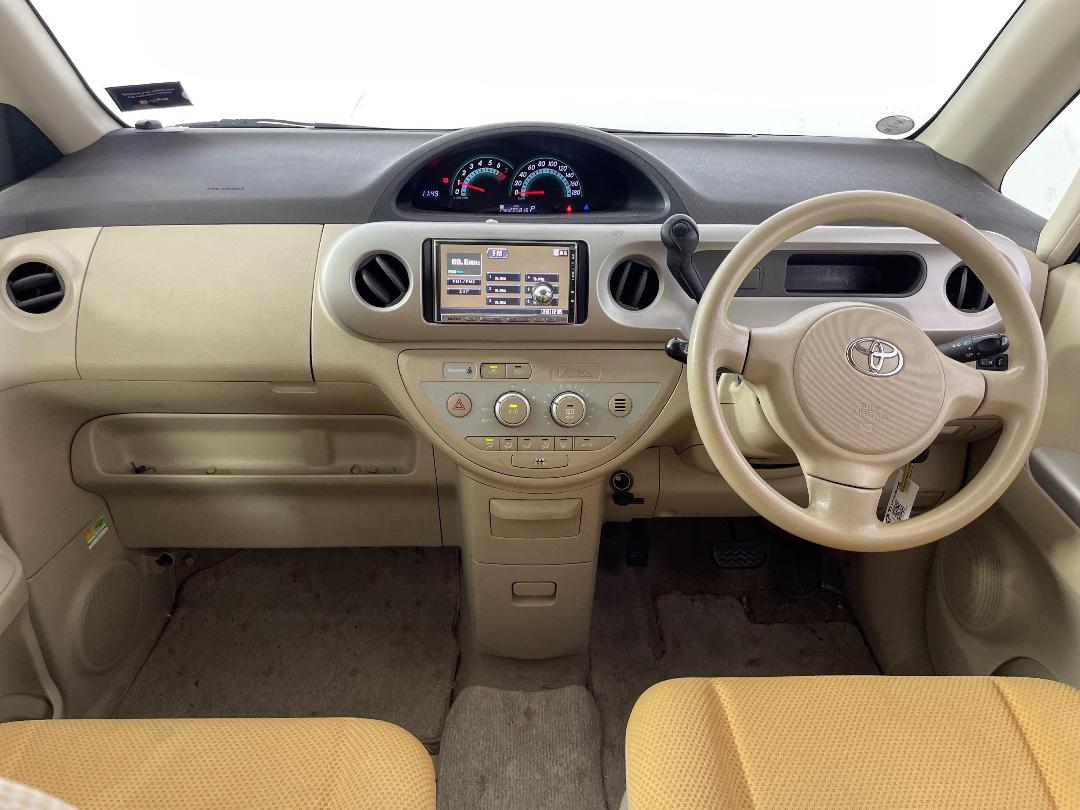 Photo '18' of Toyota Porte Photo '18' of Toyota Porte