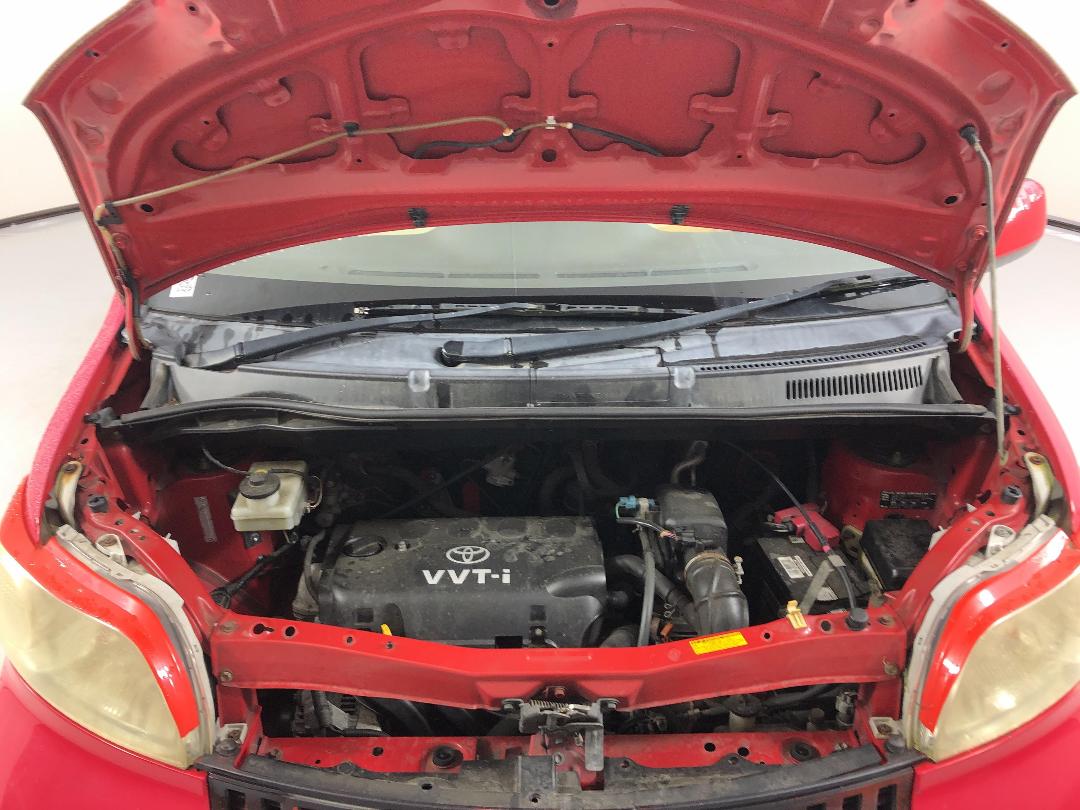 Photo '13' of Toyota Porte