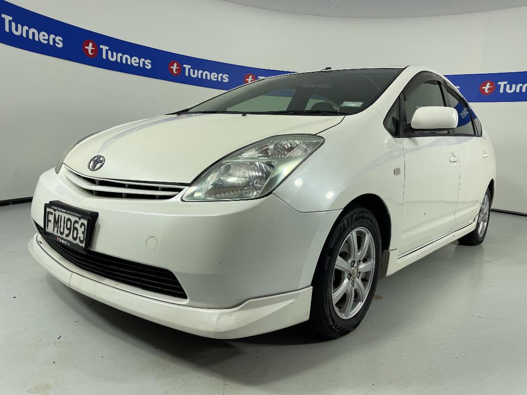 Photo '4' of Toyota Prius