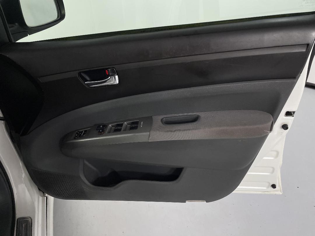 Photo '15' of Toyota Prius