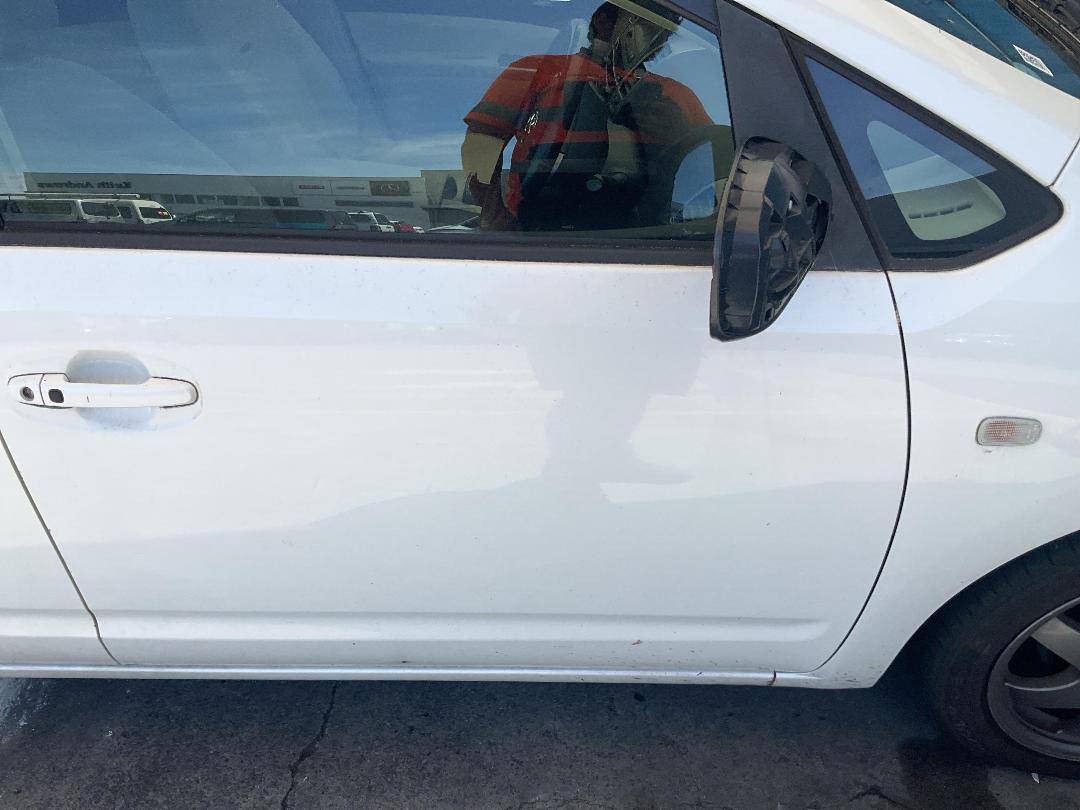 Photo '3' of Toyota Prius Hybrid Photo '3' of Toyota Prius Hybrid