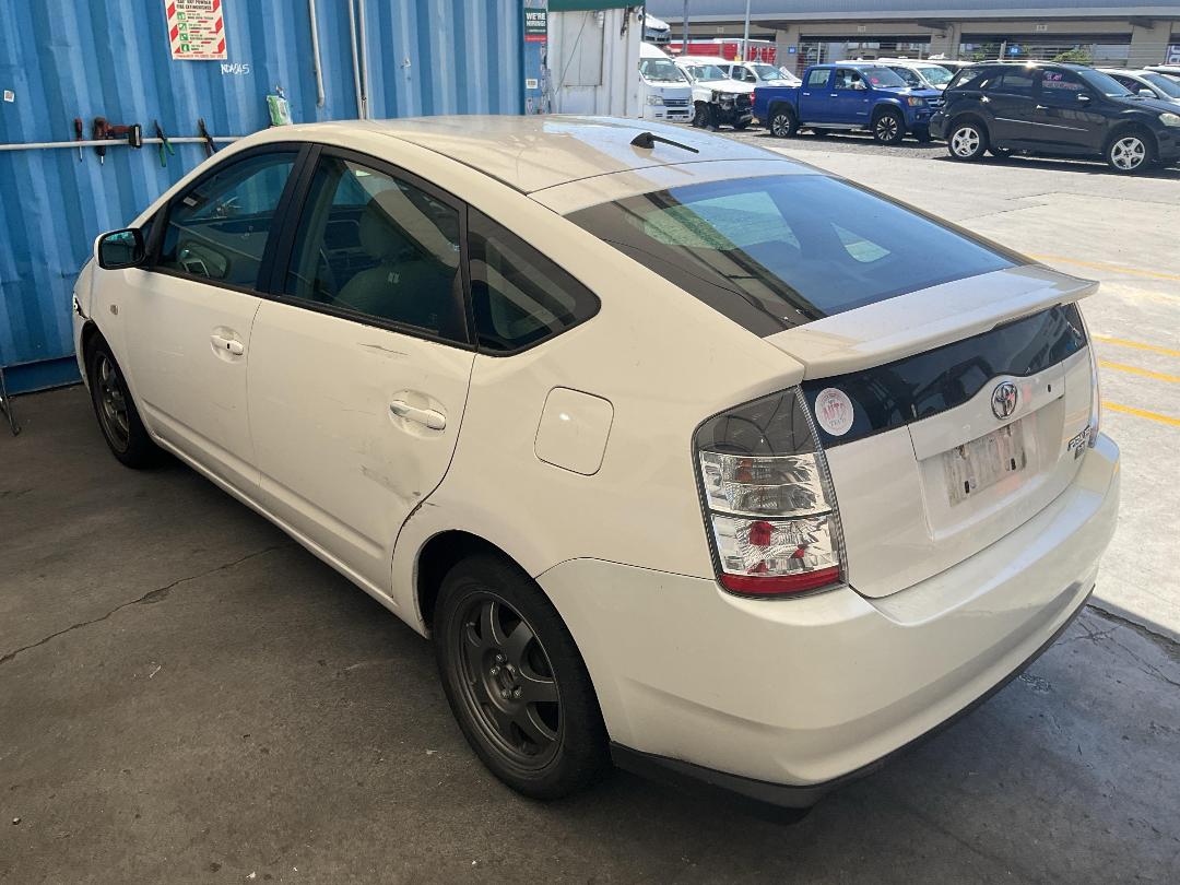 Photo '9' of Toyota Prius Hybrid Photo '9' of Toyota Prius Hybrid