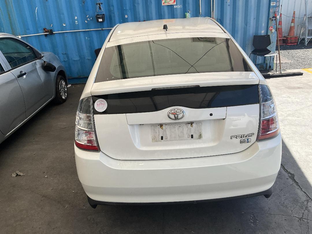 Photo '11' of Toyota Prius Hybrid Photo '11' of Toyota Prius Hybrid