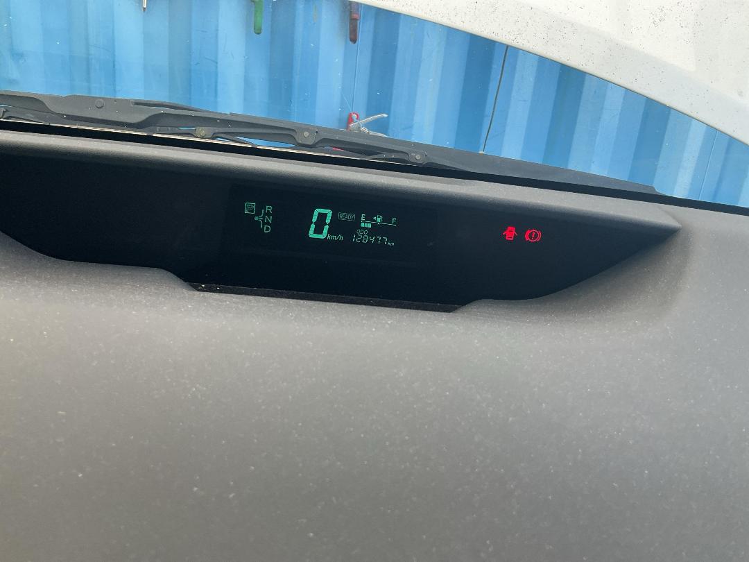 Photo '17' of Toyota Prius Hybrid Photo '17' of Toyota Prius Hybrid