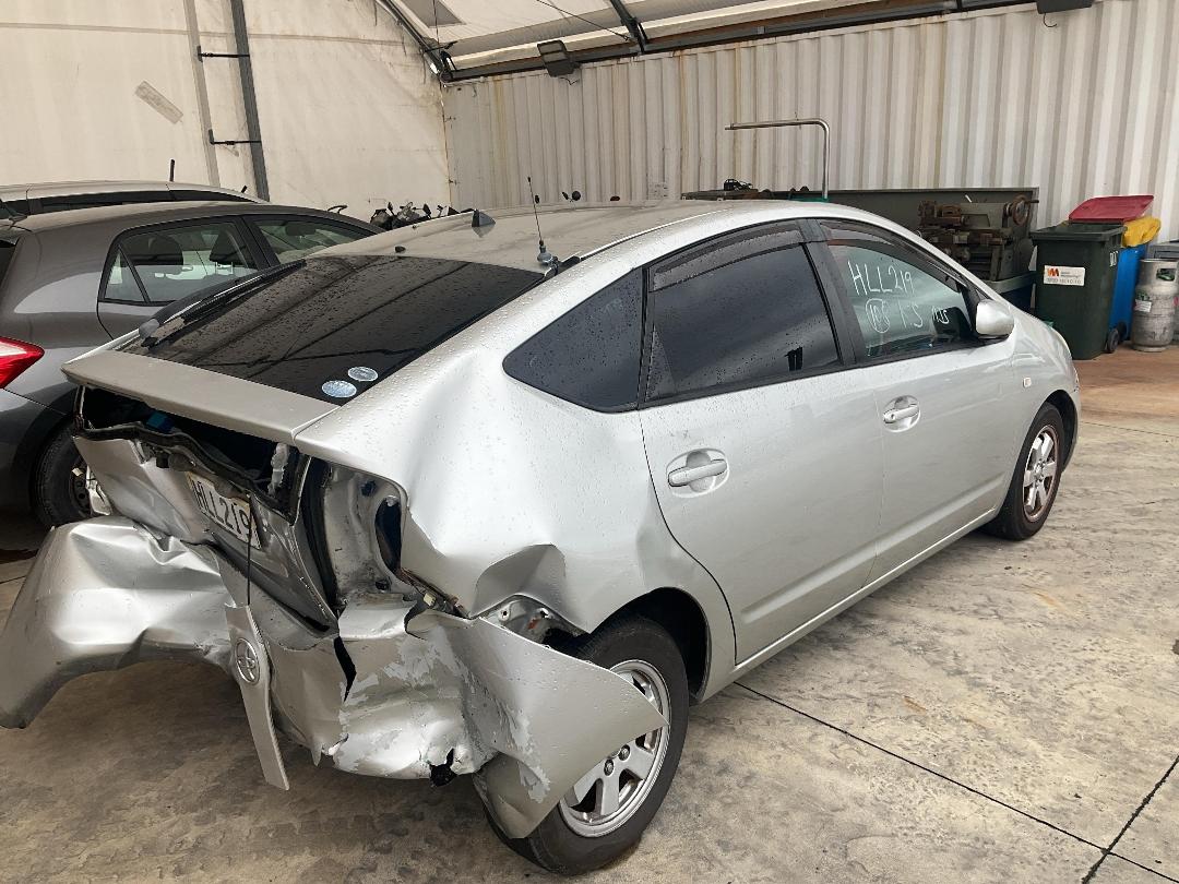 Photo '6' of Toyota Prius