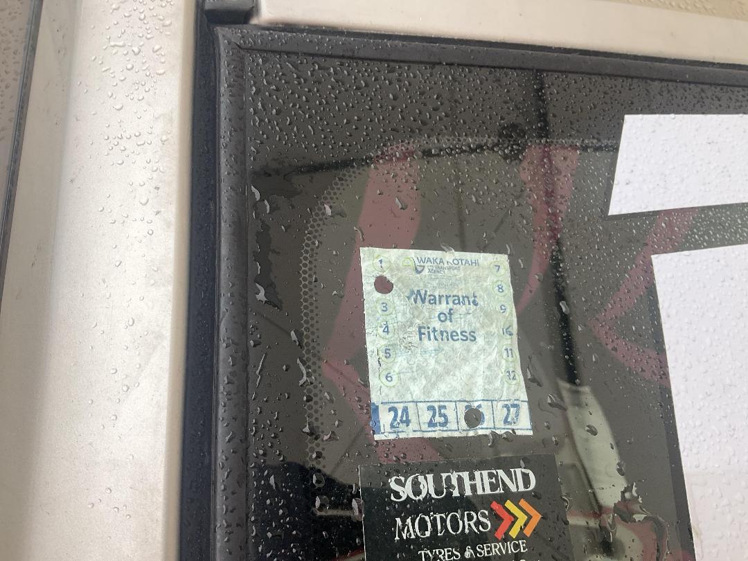 Photo '13' of Toyota Prius