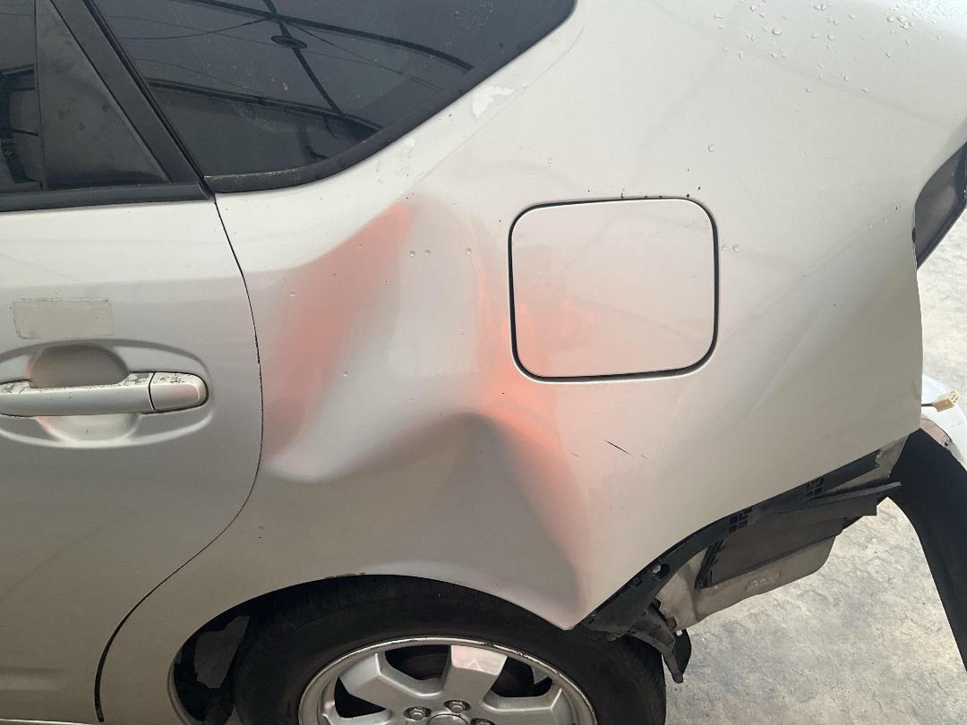 Photo '15' of Toyota Prius