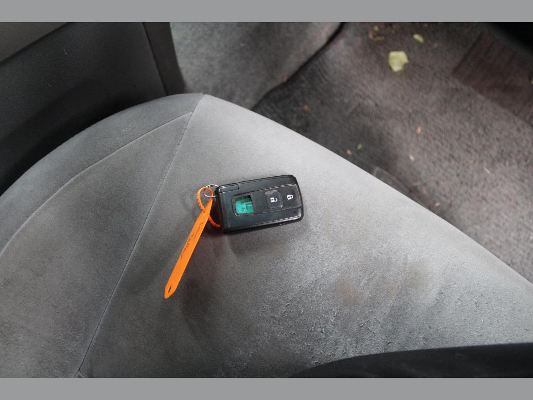 Photo '12' of Toyota Prius