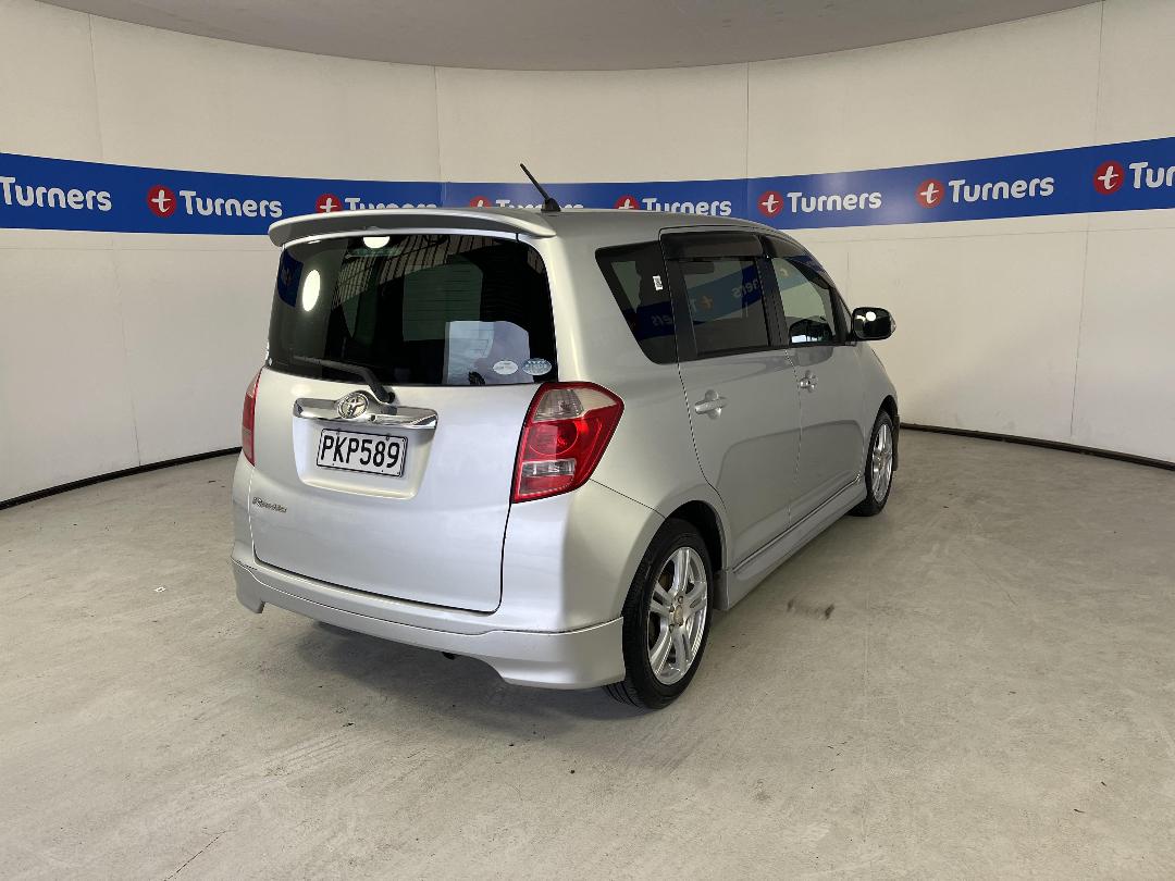 Photo '7' of Toyota Ractis Photo '7' of Toyota Ractis