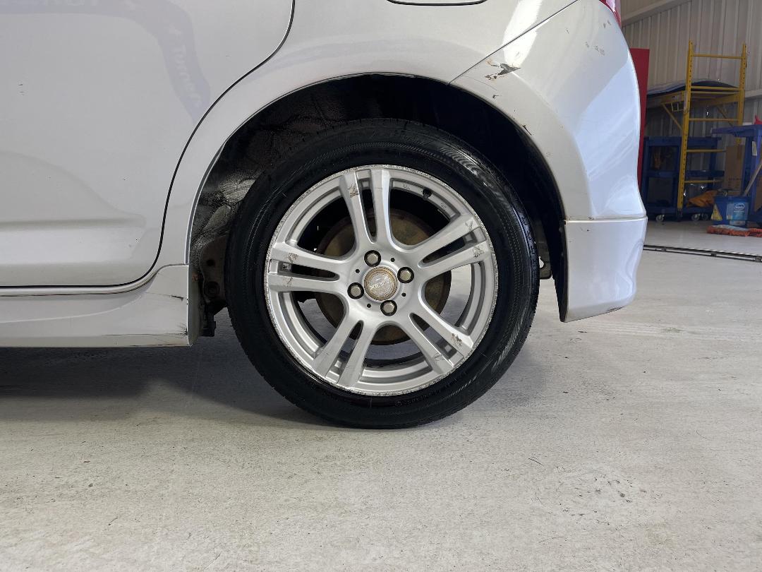 Photo '11' of Toyota Ractis Photo '11' of Toyota Ractis