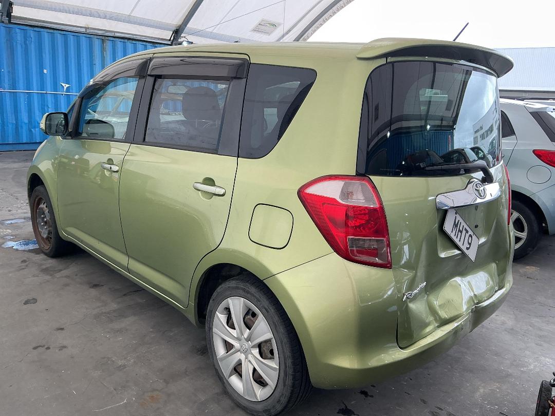 Photo '4' of Toyota Ractis Photo '4' of Toyota Ractis