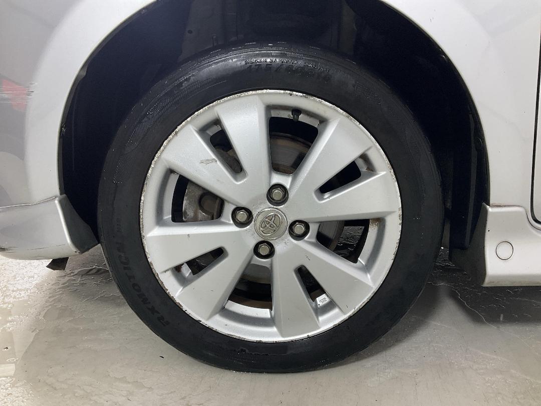 Photo '10' of Toyota Ractis Photo '10' of Toyota Ractis