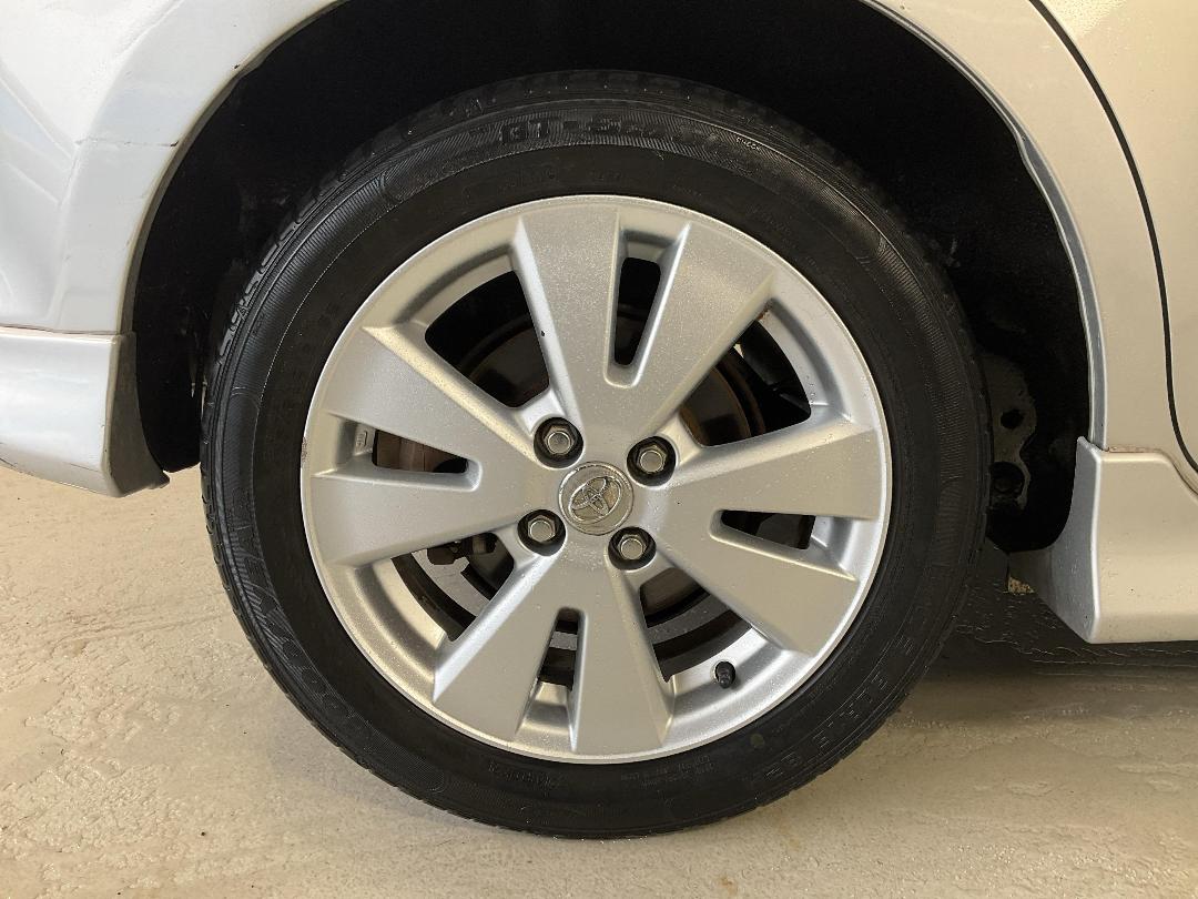 Photo '12' of Toyota Ractis Photo '12' of Toyota Ractis