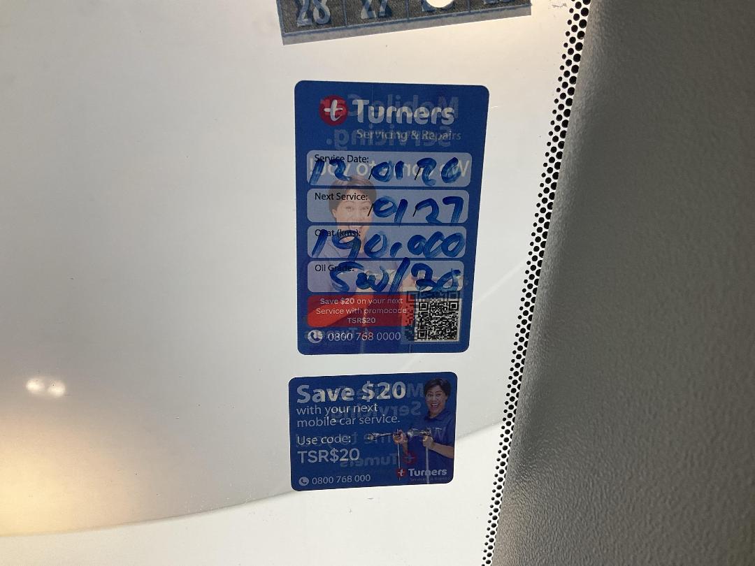 Photo '23' of Toyota Ractis Photo '23' of Toyota Ractis