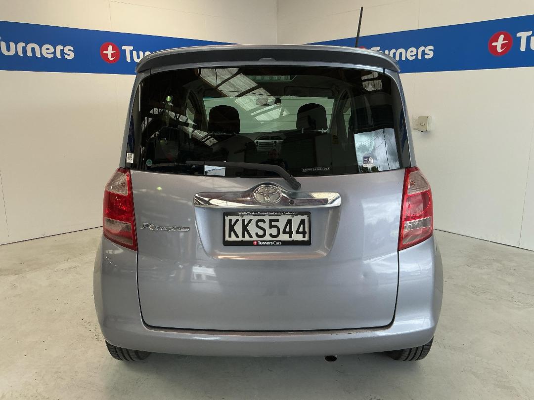 Photo '6' of Toyota Ractis Photo '6' of Toyota Ractis