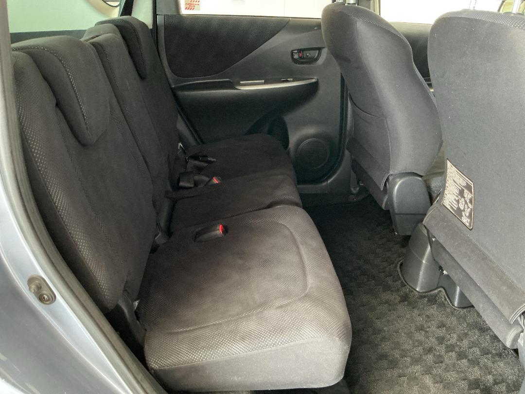 Photo '20' of Toyota Ractis Photo '20' of Toyota Ractis