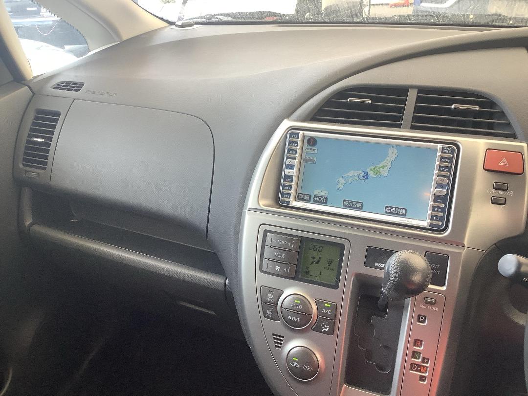 Photo '15' of Toyota Ractis