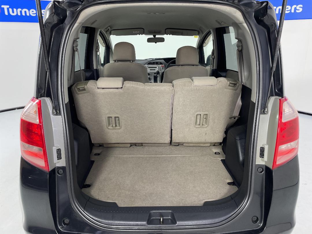 Photo '14' of Toyota Ractis