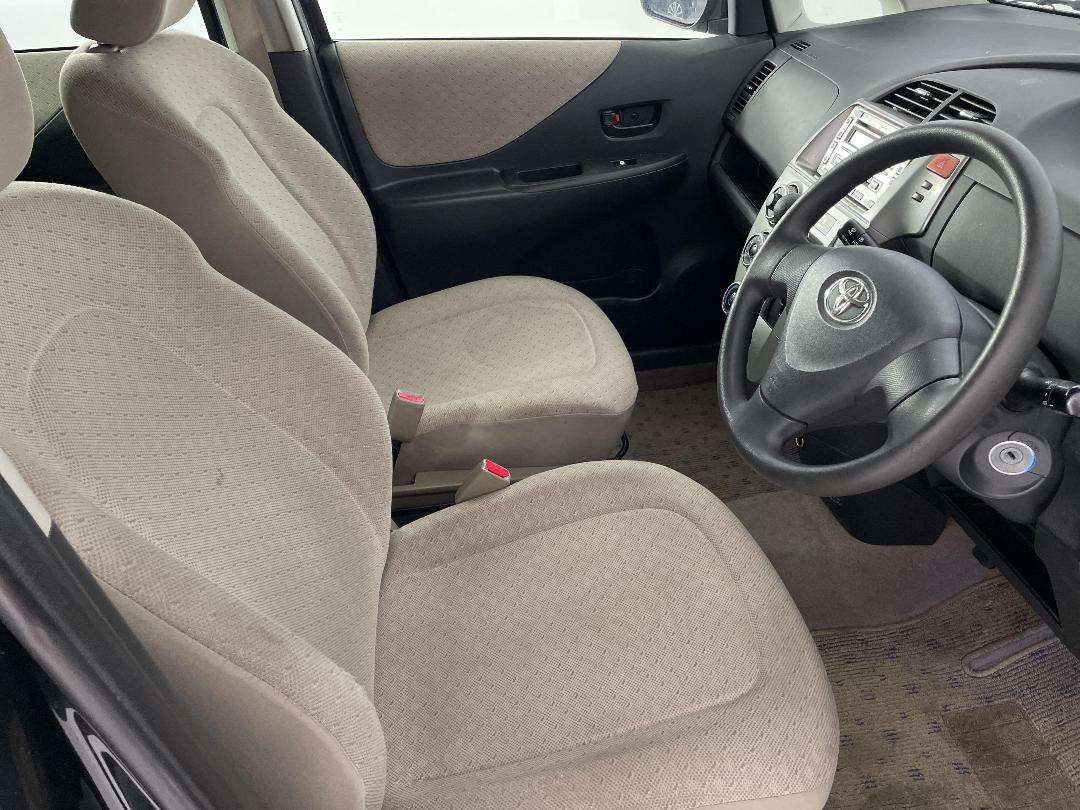 Photo '16' of Toyota Ractis