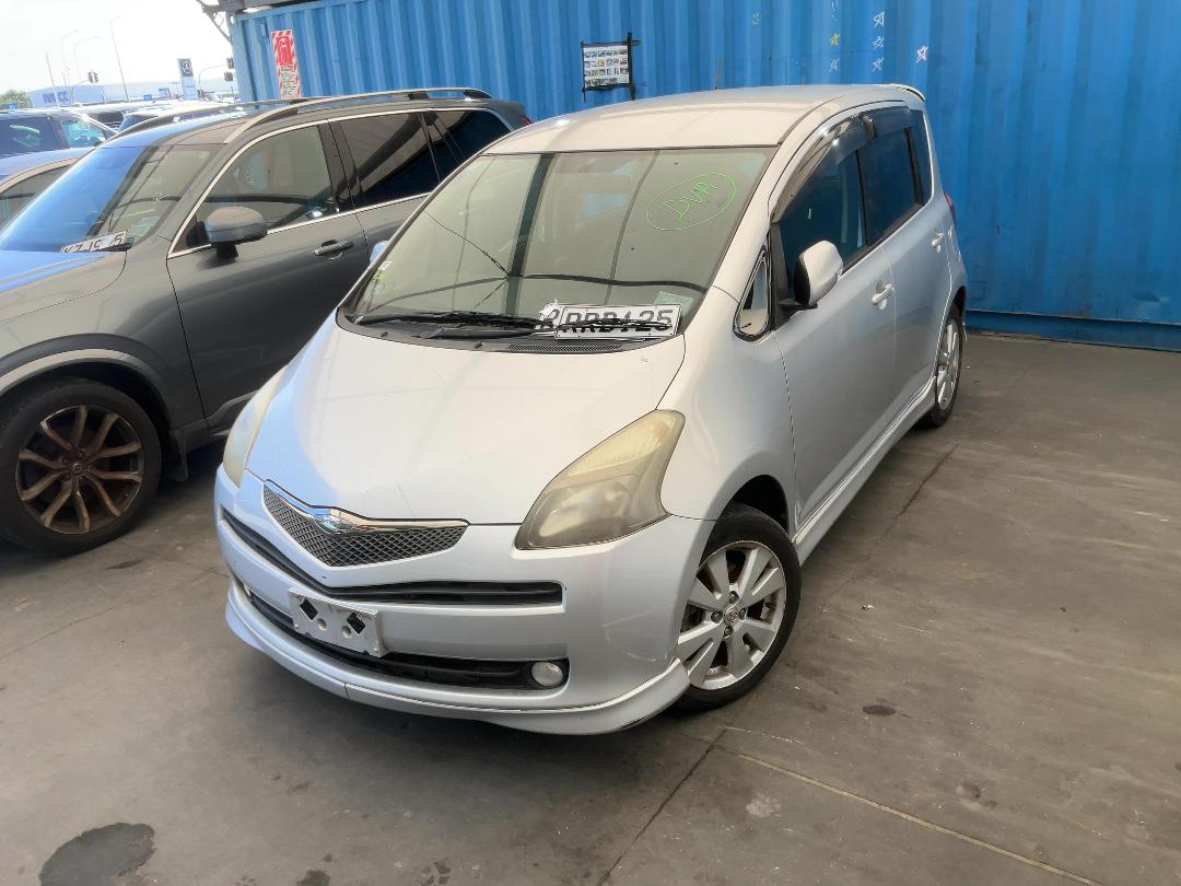 Photo '5' of Toyota Ractis