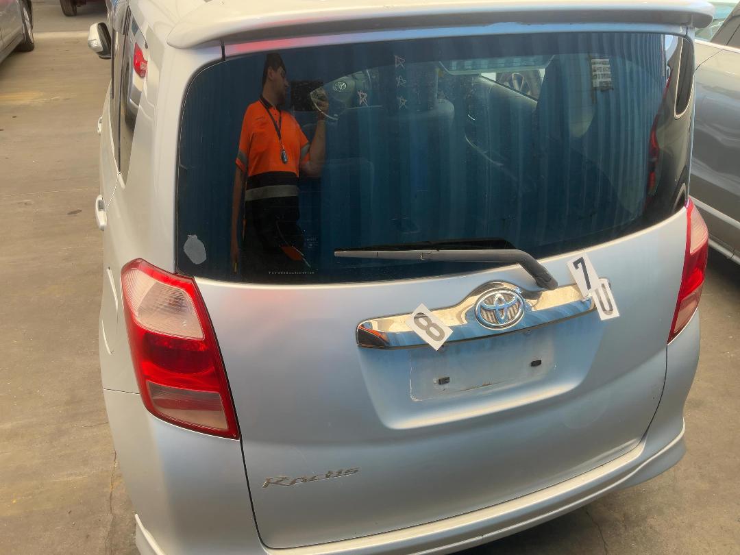 Photo '11' of Toyota Ractis