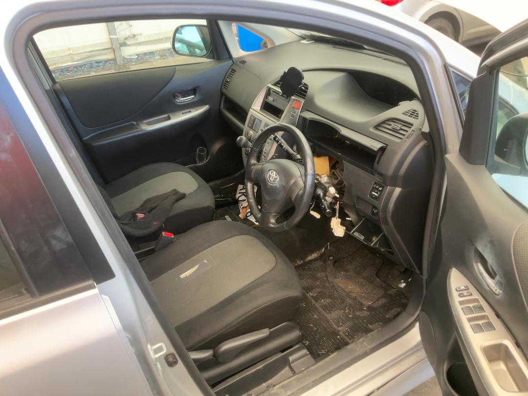 Photo '19' of Toyota Ractis