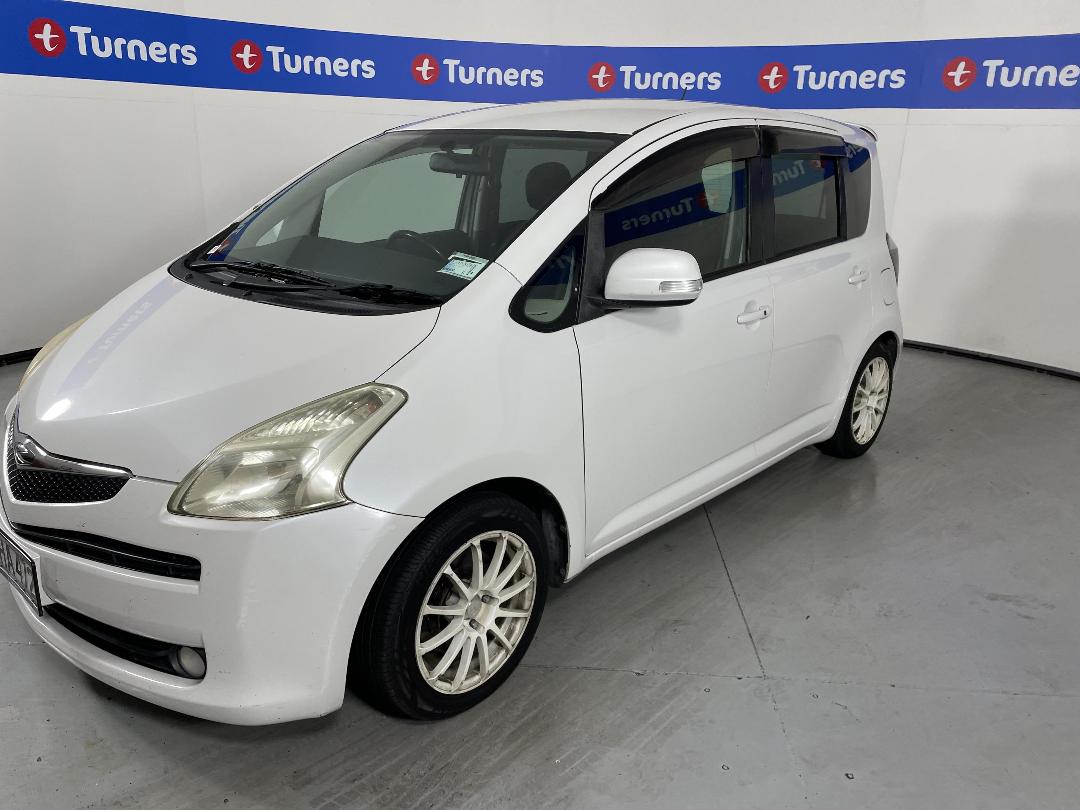 Photo '4' of Toyota Ractis